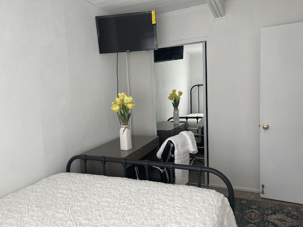 Basic Single Room