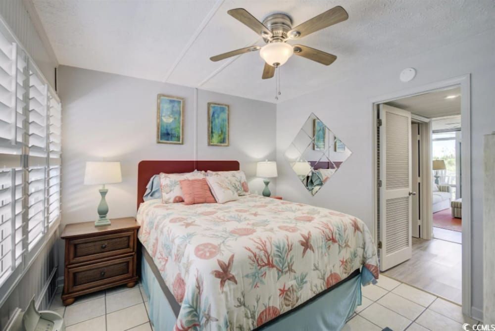 Signature Condo, 1 Bedroom, Balcony, Ocean View