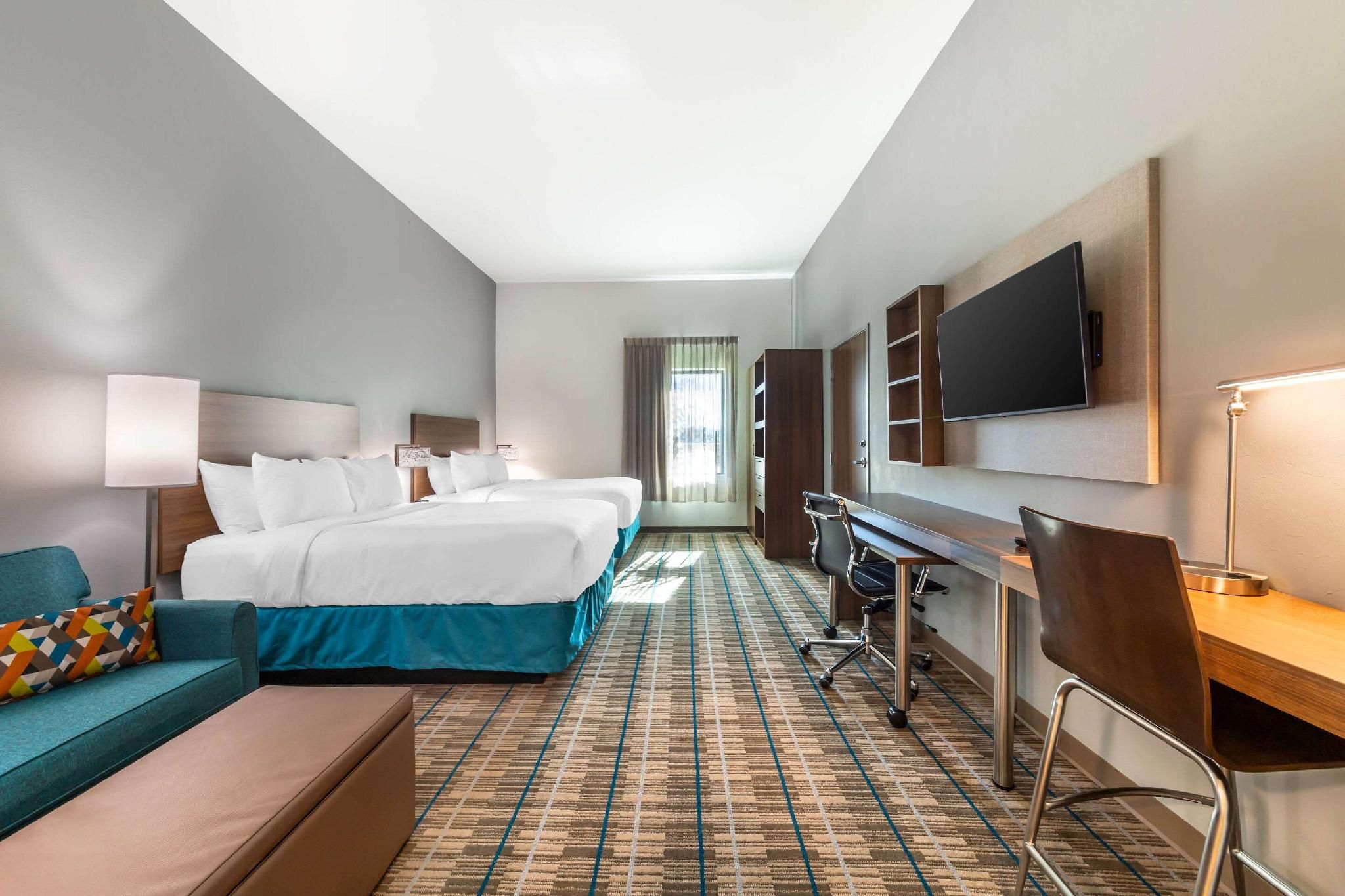 2 Queen Beds, Suite, Nonsmoking, Accessible