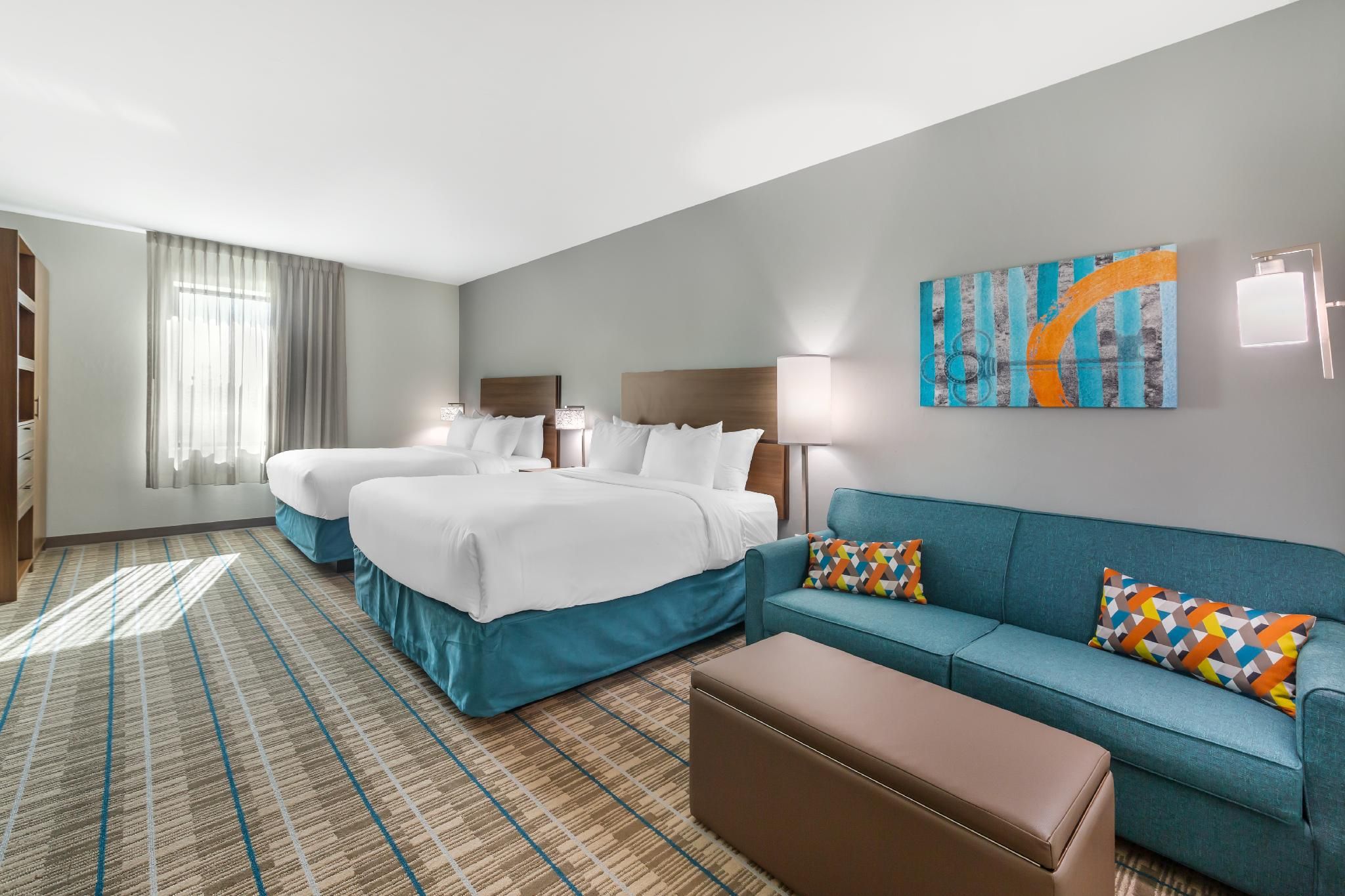 2 Queen Beds, Suite, Nonsmoking