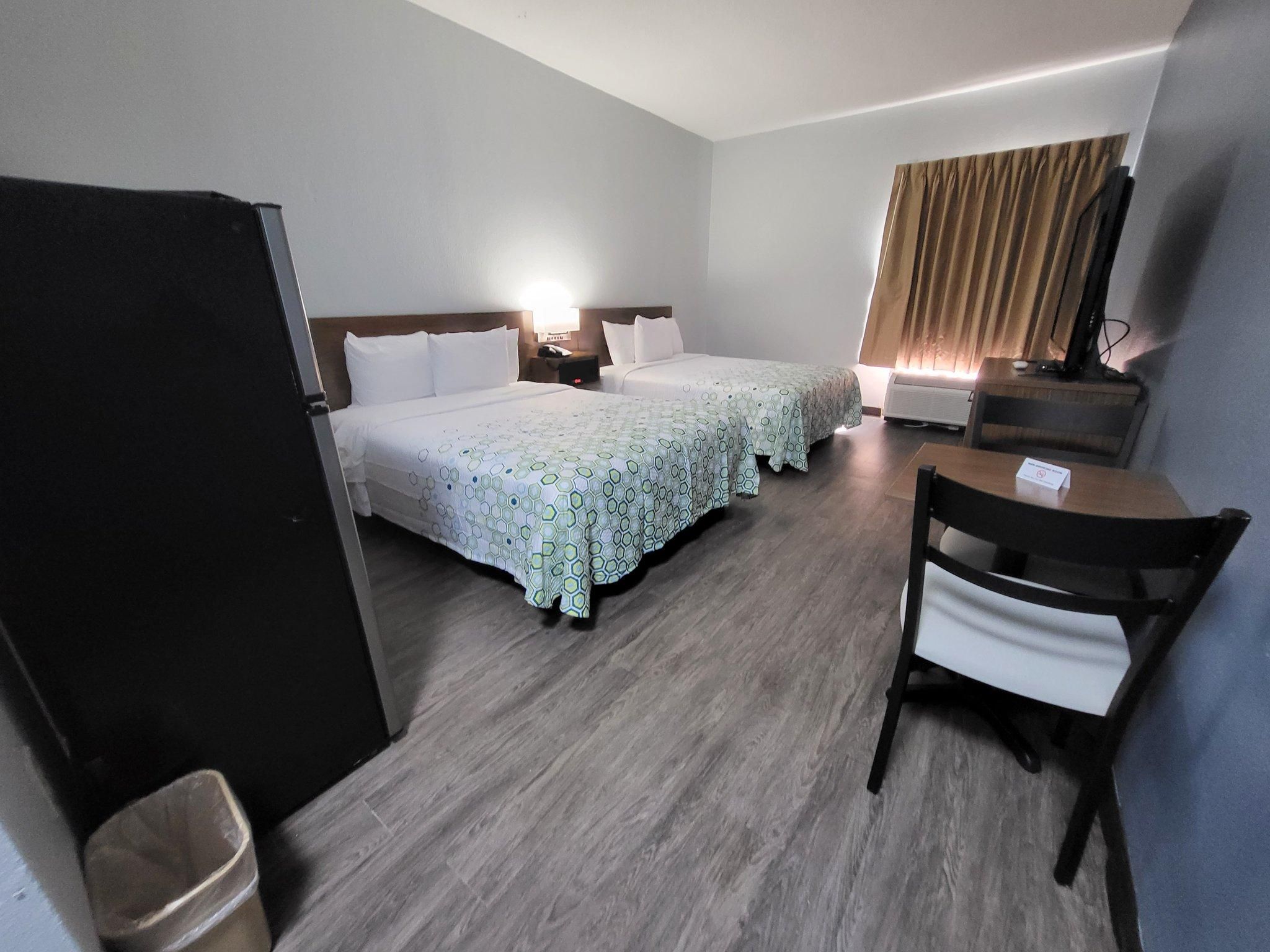 HomeTowne Studios Prattville Studio 2 Queen Beds Non-Smoking