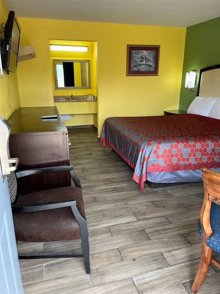 Standard King Room