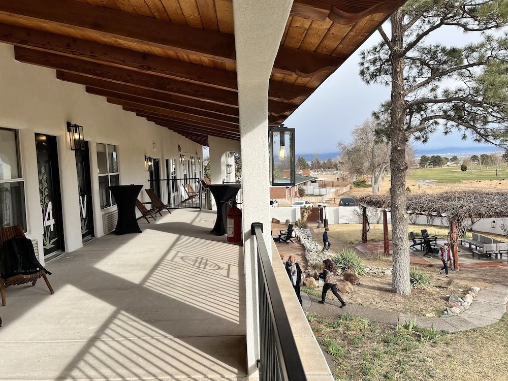 El Verde Inn Elite Room, 1 Bedroom, Golf View, Courtyard Area 7