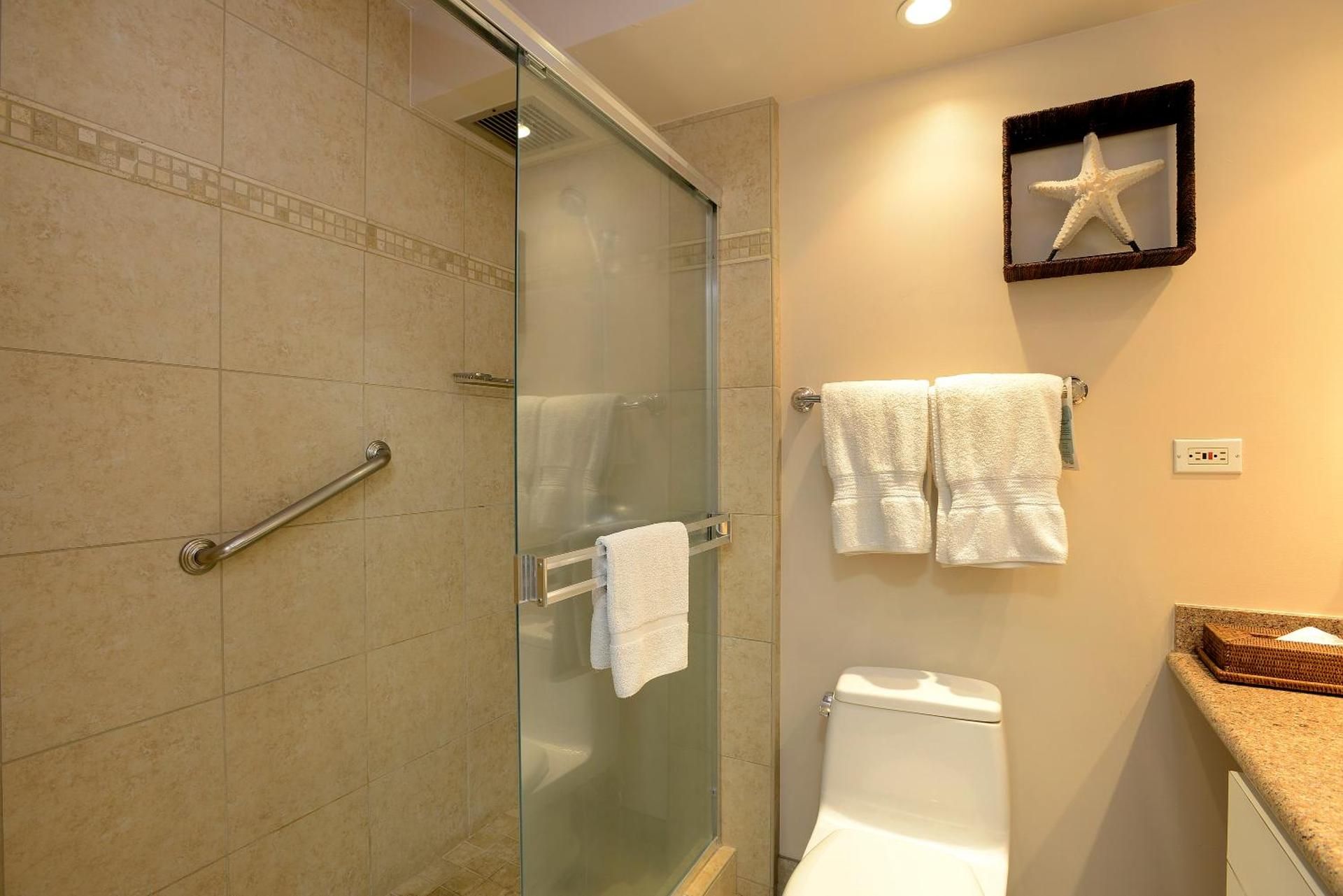 Superior One-Bedroom Apartment with Ocean View and Balcony