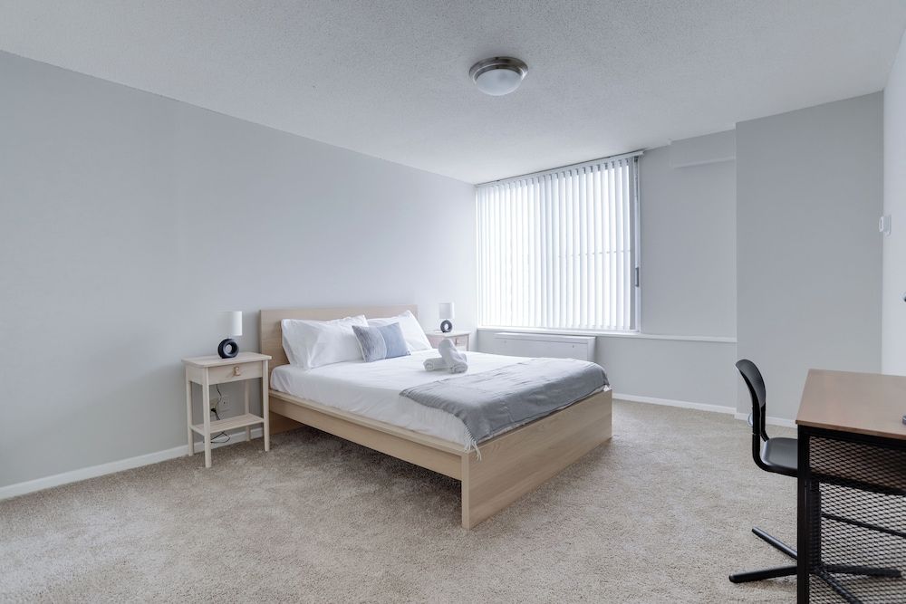 Comfort Apartment, 3 Bedrooms, Balcony, City View