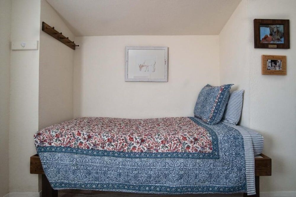 Mt Williamson Motel and Basecamp Superior Double or Twin Room