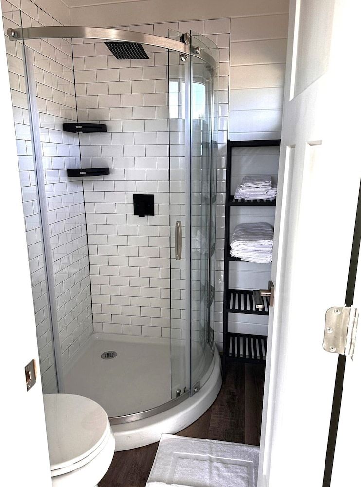 Wildhaven Yosemite Glamping Premium Cabin, 1 Bedroom, Patio, Valley View 6