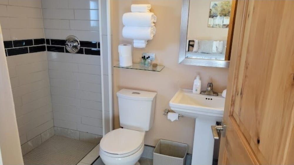Basic Double Room