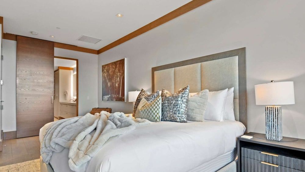 House (4 Bedrooms)