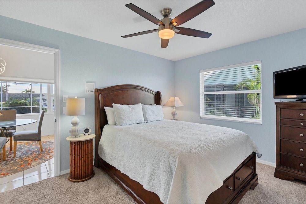 House, Multiple Beds, Pool Access (BVC265)