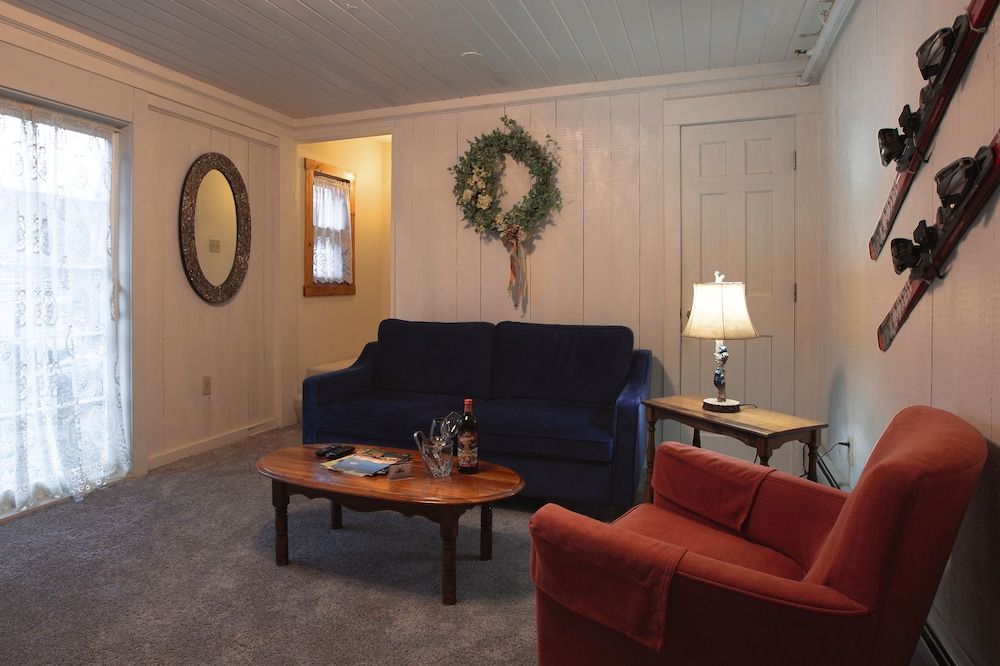 Deerfield Valley Inn Family Suite 6