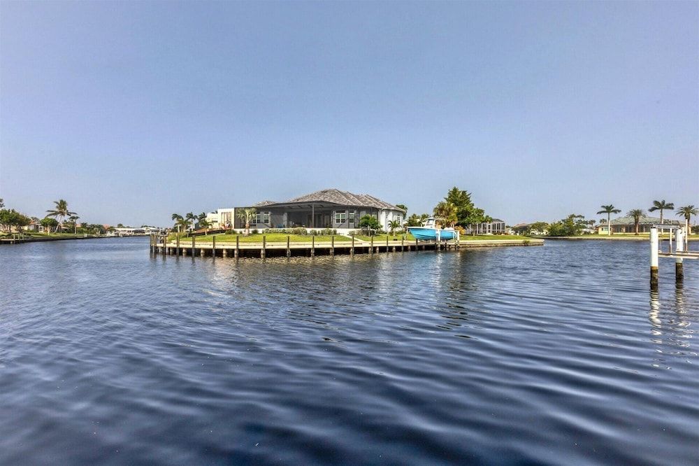 597 bal Harbor Blvd