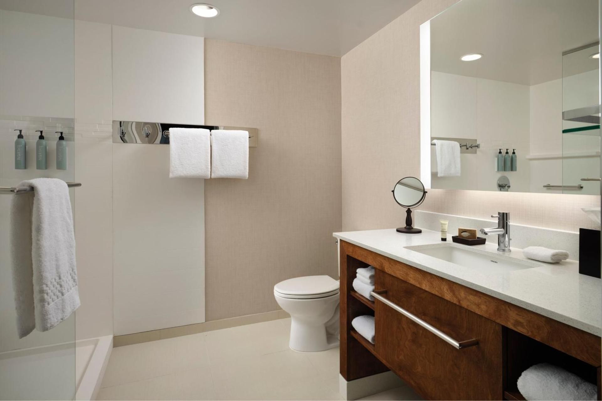 One-Bedroom Queen Suite with Two Queen Beds and Sofa Bed