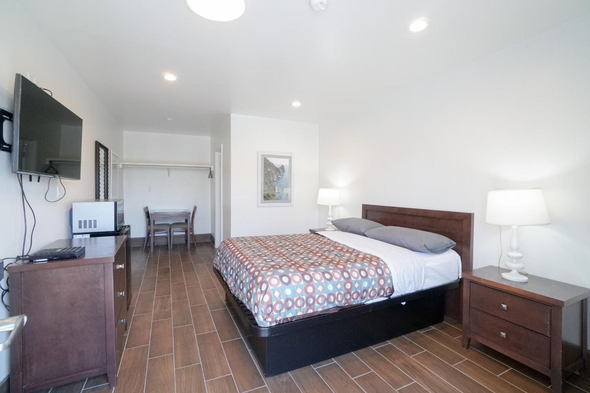 Double Room with Private Bathroom