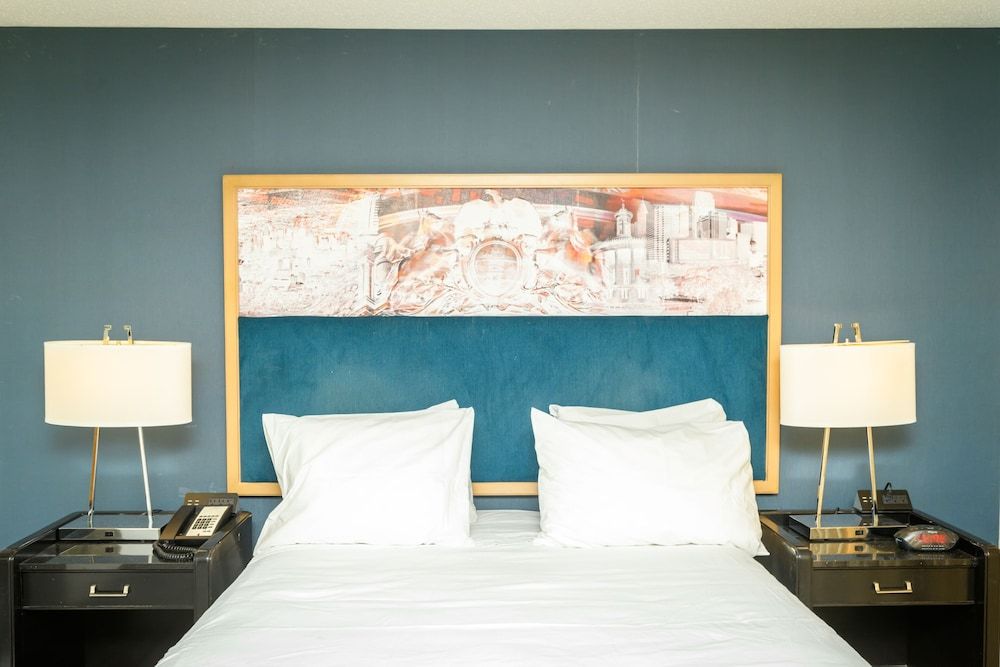 Philadelphia Suites-Extended Stay Classic Studio Suite, 1 Queen Bed with Sofa bed, Non Smoking (Accessible) 2