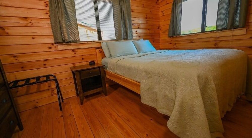 Wilderness Presidential Resort Standard Cabin, Kitchenette, Lake View