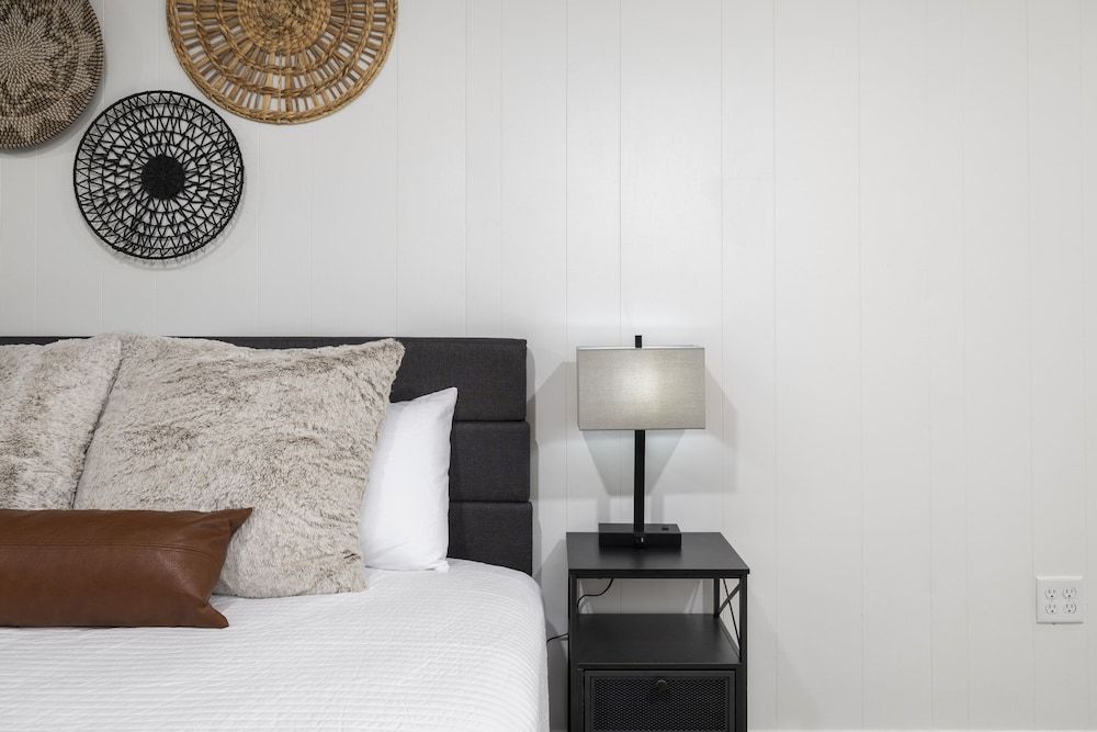 The Lofts on Indian Point Deluxe Studio Suite, 1 King Bed, Balcony, Valley View 4