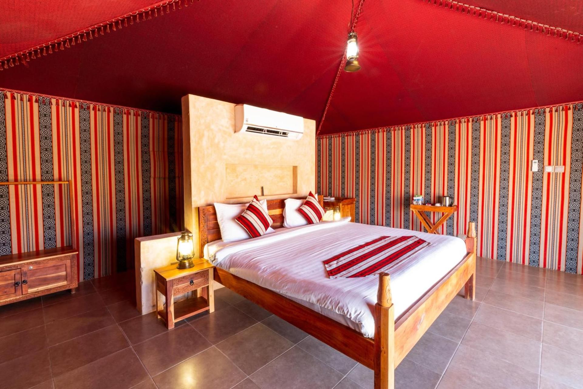 Thousand Nights Camp Deluxe Tent 2