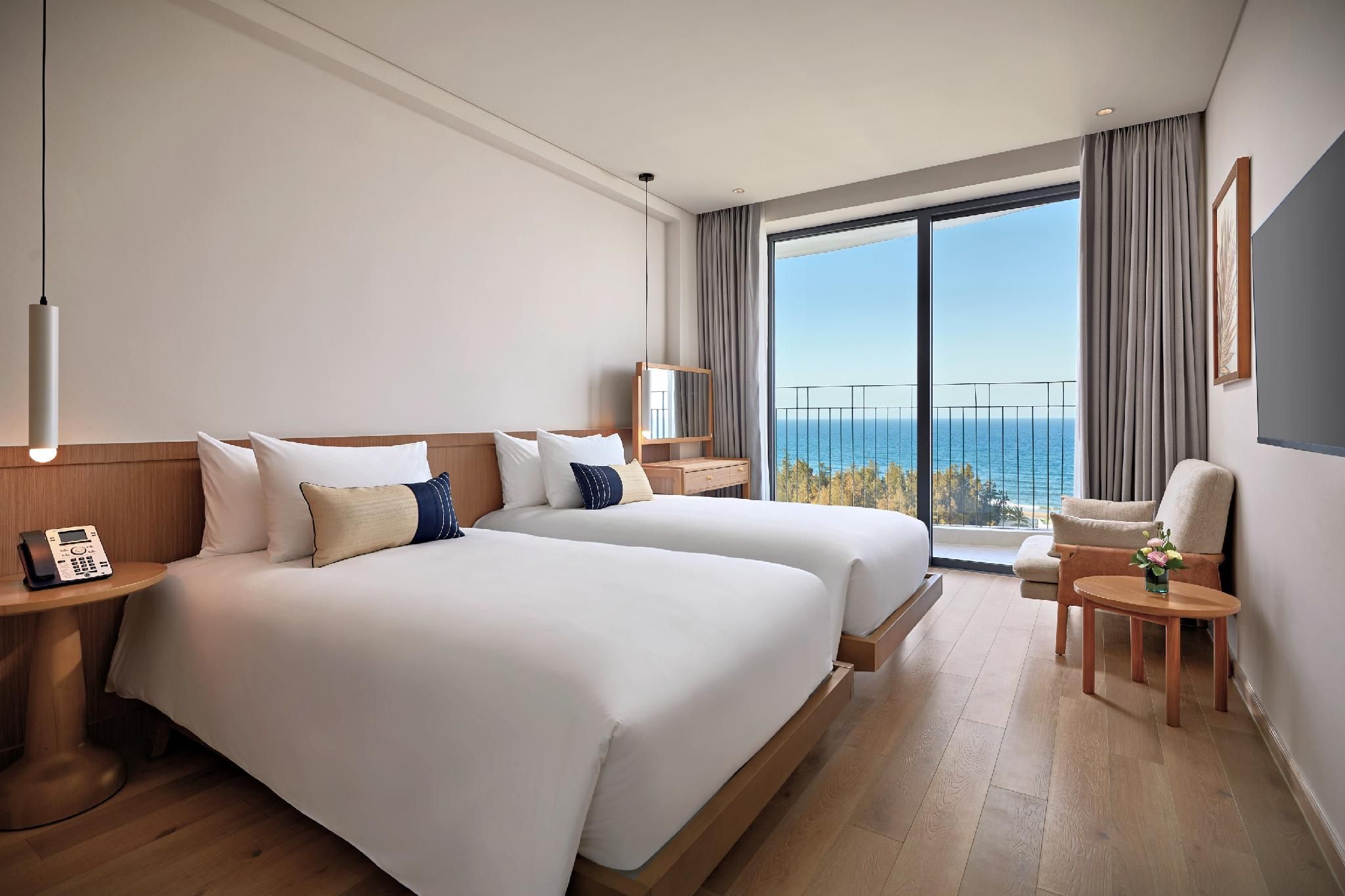 Wyndham Hoi An Royal Beachfront Resort & Villas 3-Bedroom Luxury Suite, Ocean View