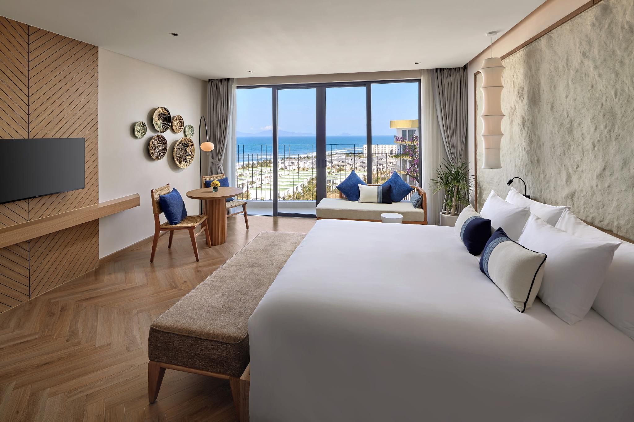 Deluxe King, Ocean View