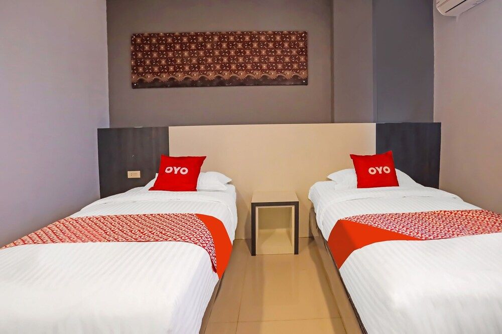 Super OYO Capital O 92096 Kuala Ulee Lheue Residence Syariah Deluxe Twin Room 3