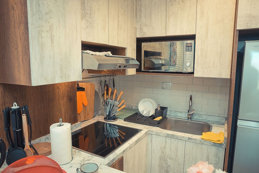 Seven Seasons Hospitality Luxury Chalet 6