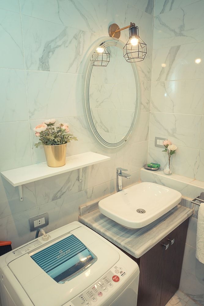 Seven Seasons Hospitality Luxury Chalet 7