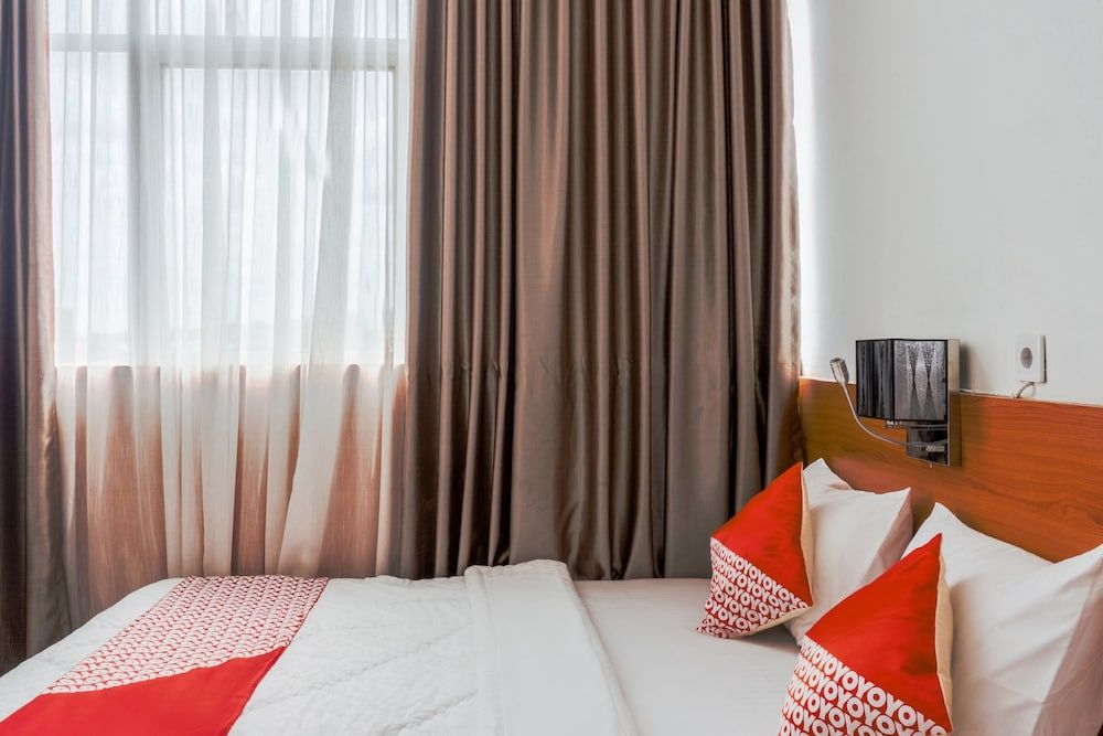 OYO 2199 Mandiri Guest House Syariah Double Room 5