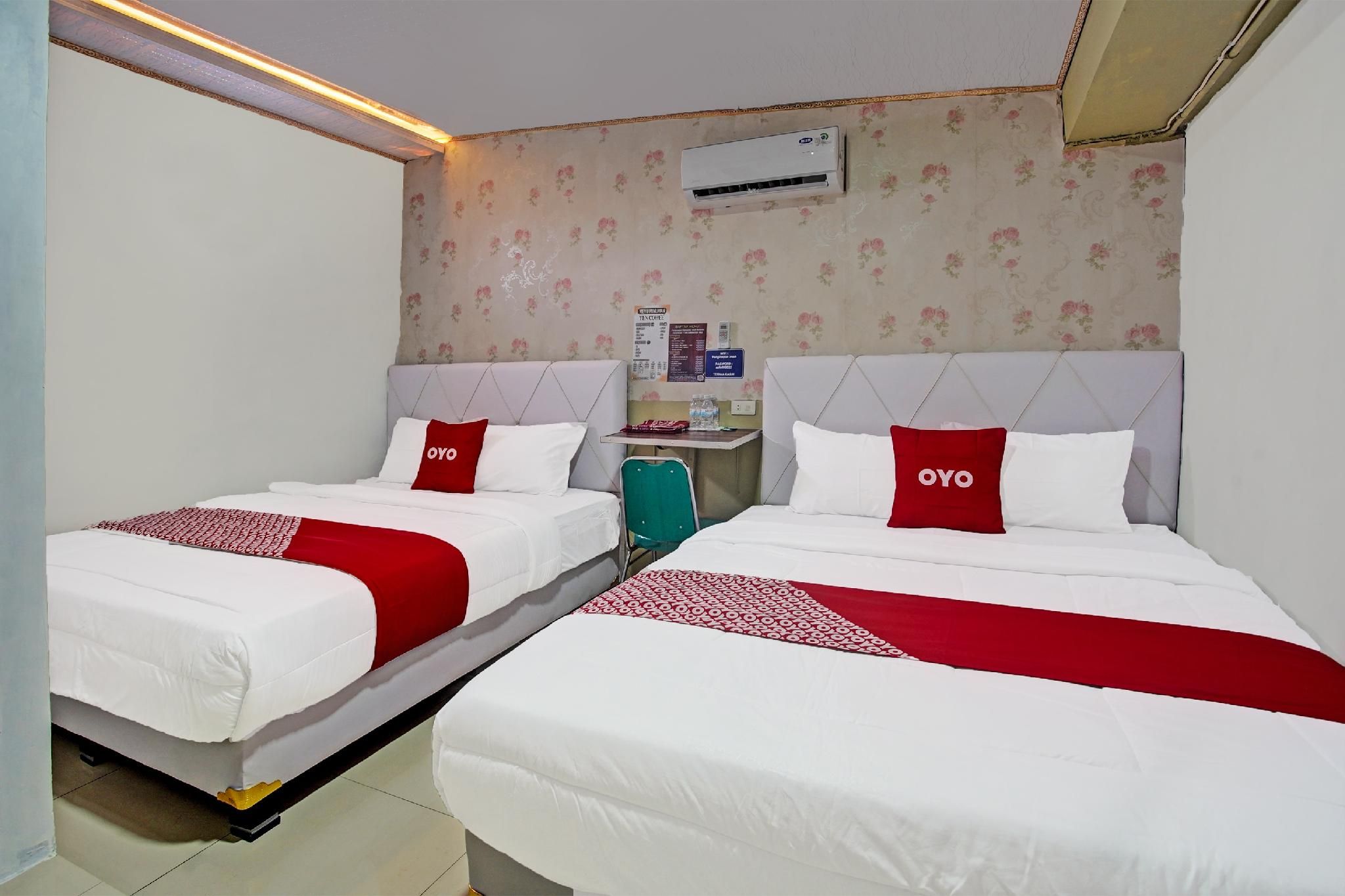 Suite Family Room