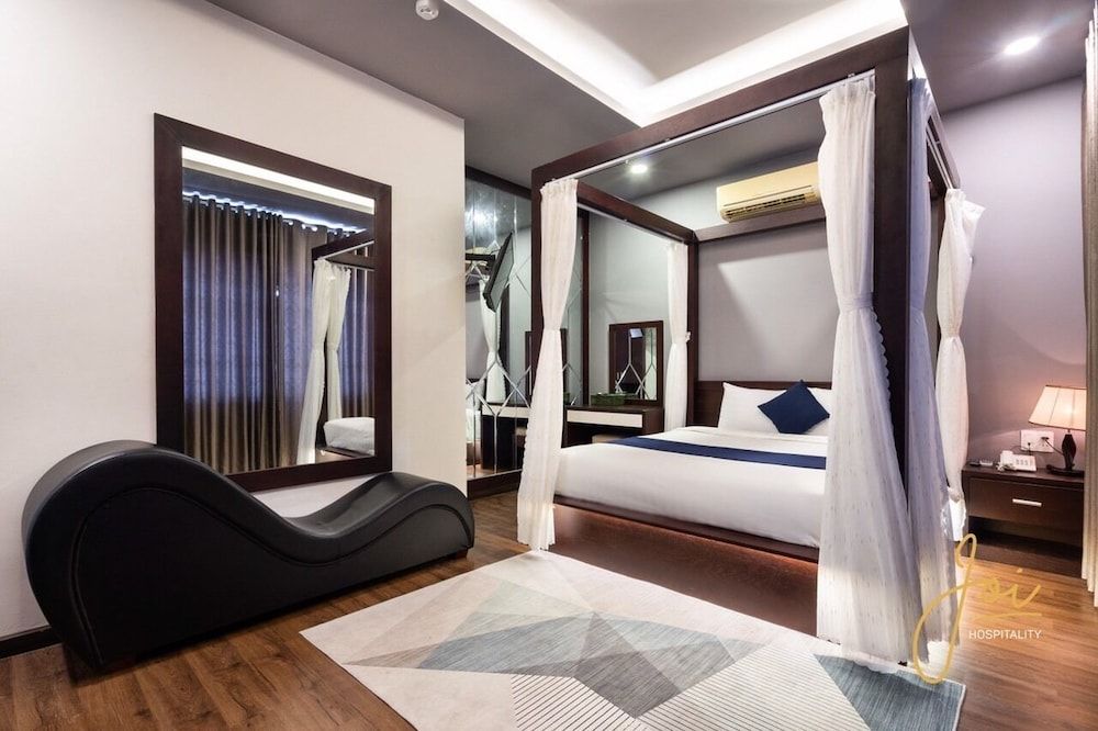 Honeymoon Double Room, 1 Queen Bed, Non Smoking, Refrigerator