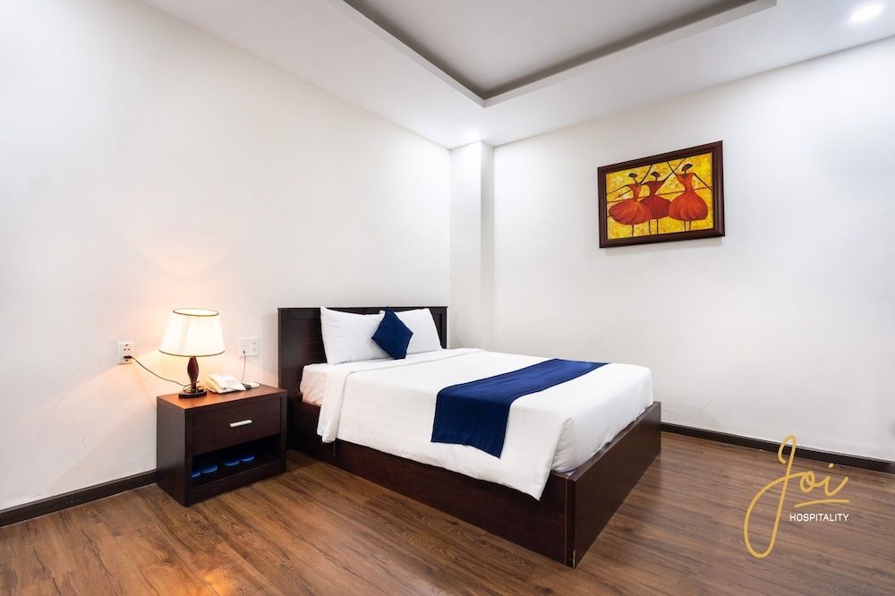 Deluxe Double Room, 1 Queen Bed, Non Smoking, Refrigerator