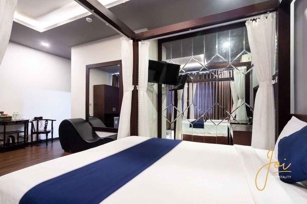 Honeymoon Double Room, 1 Queen Bed, Non Smoking, Refrigerator