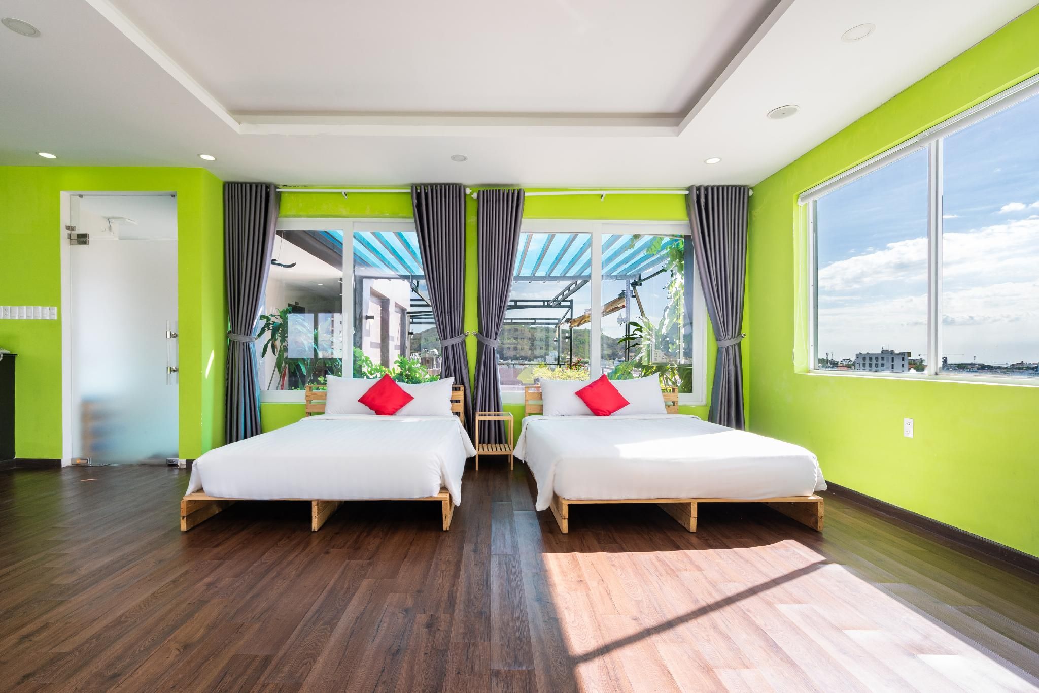 VIP Royal Room
