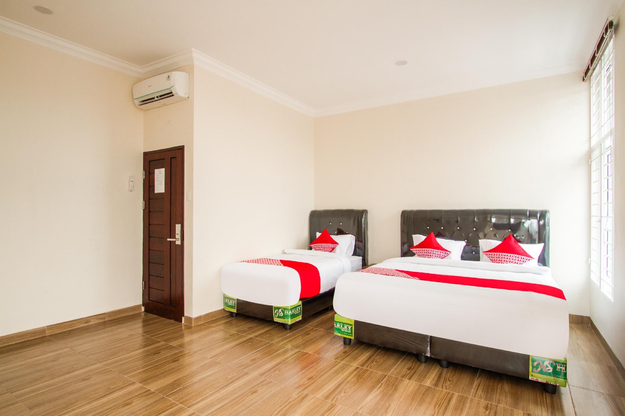 Suite Triple Room