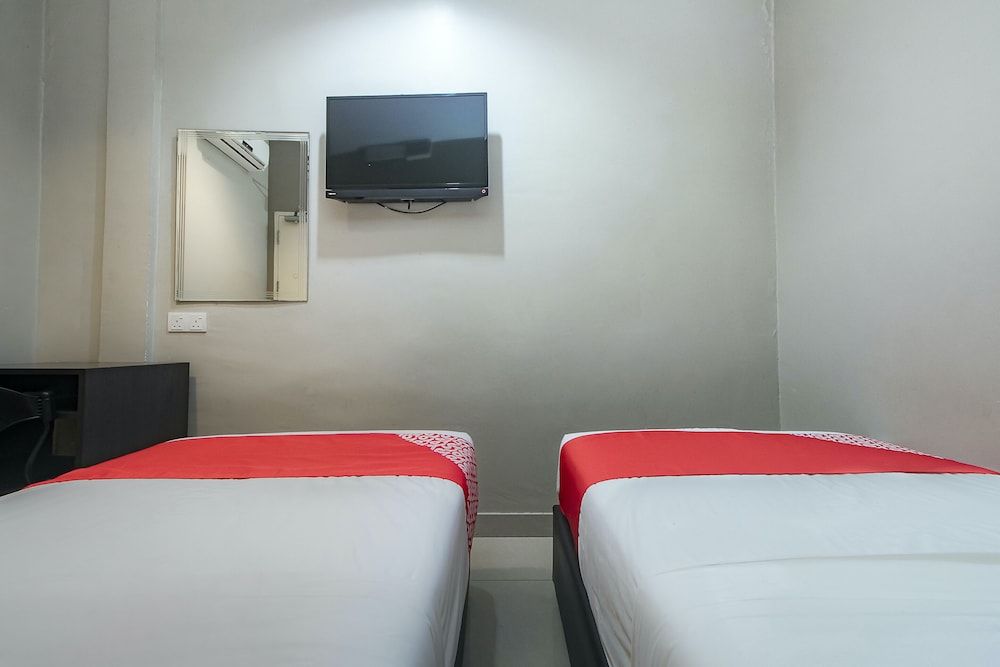 OYO 89885 Nice Stay Three Six Five Services Standard Twin Room 5