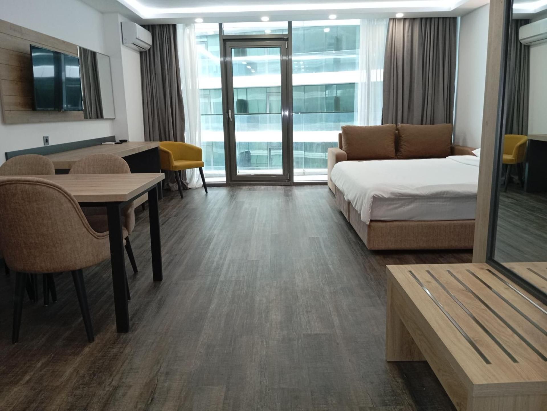 1-Bedroom Apartment