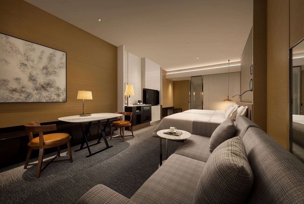 Deluxe Room, 2 Twin Beds, Smoking