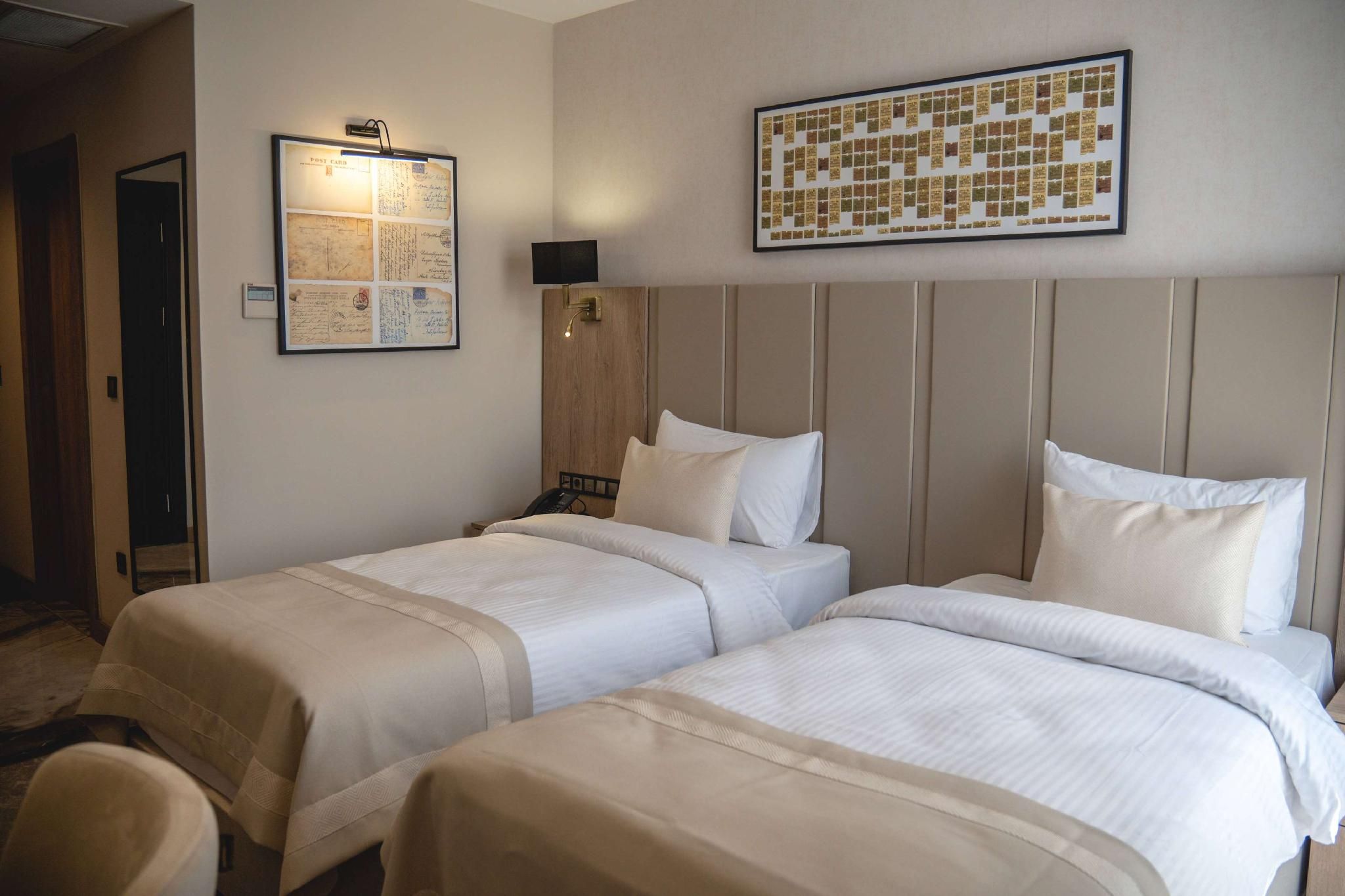 Ramada Plaza By Wyndham Batman 2 Single Beds, City View, Balcony 2