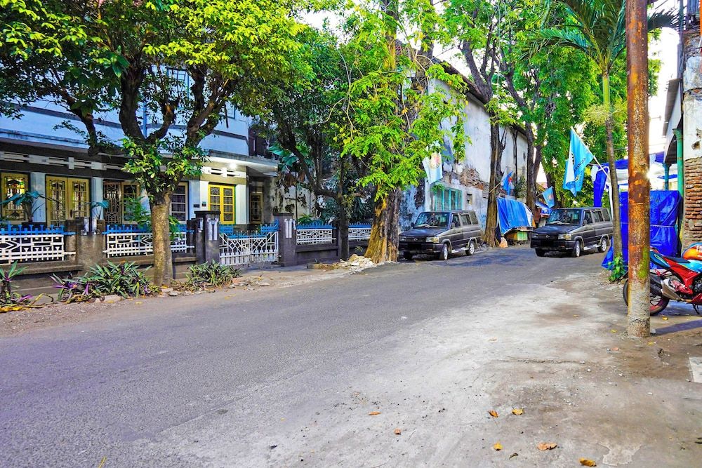 SPOT ON 92786 Homestay Barokah