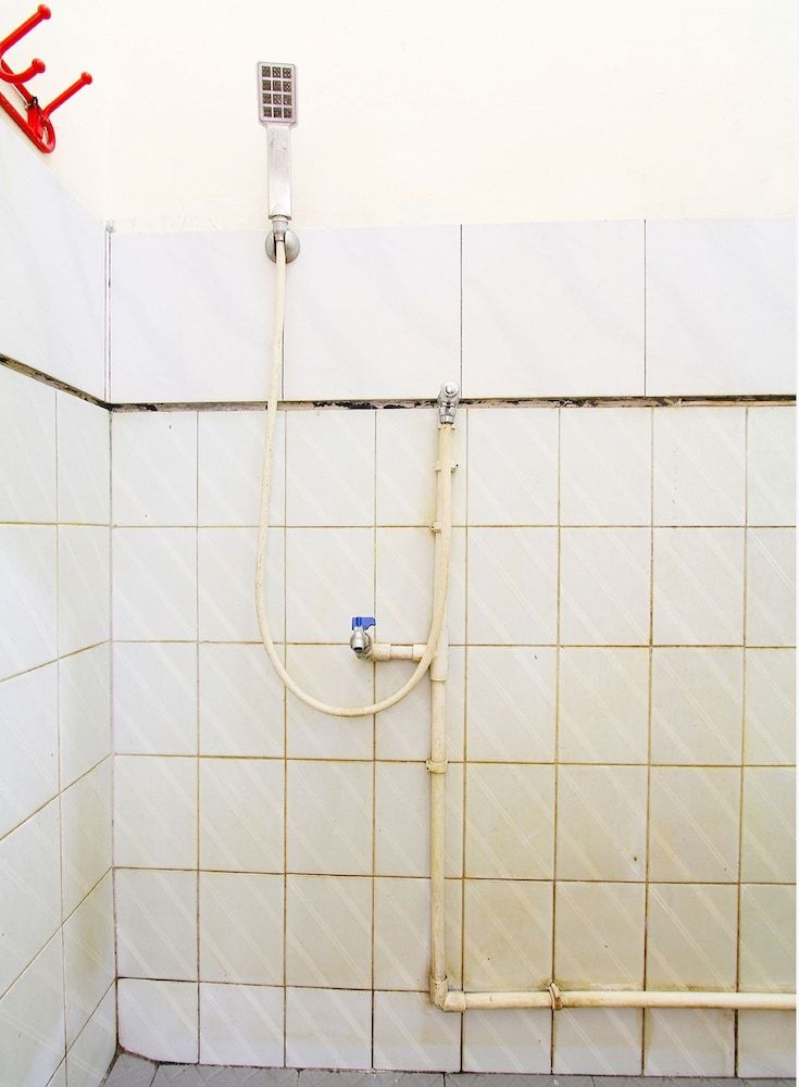 OYO 91354 Hotel Mutiara Standard Twin Room 5