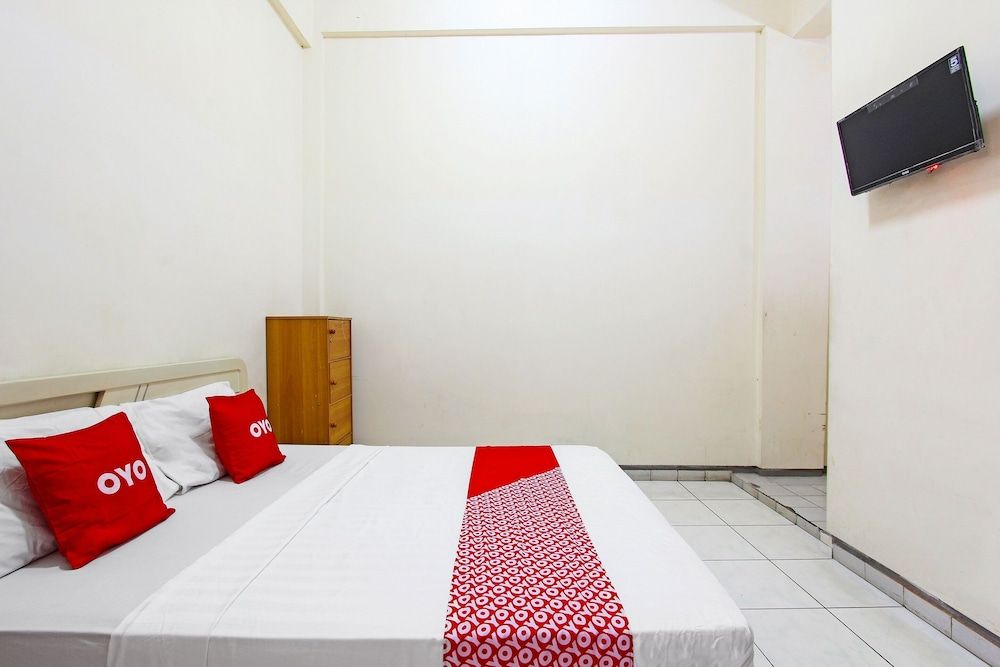 OYO 91354 Hotel Mutiara Standard Double Room 3