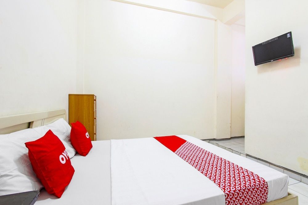 OYO 91354 Hotel Mutiara Standard Double Room 4