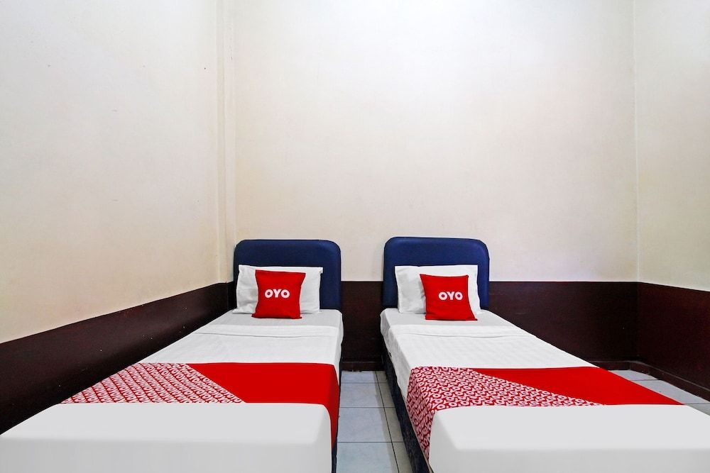 OYO 91354 Hotel Mutiara Standard Twin Room 3