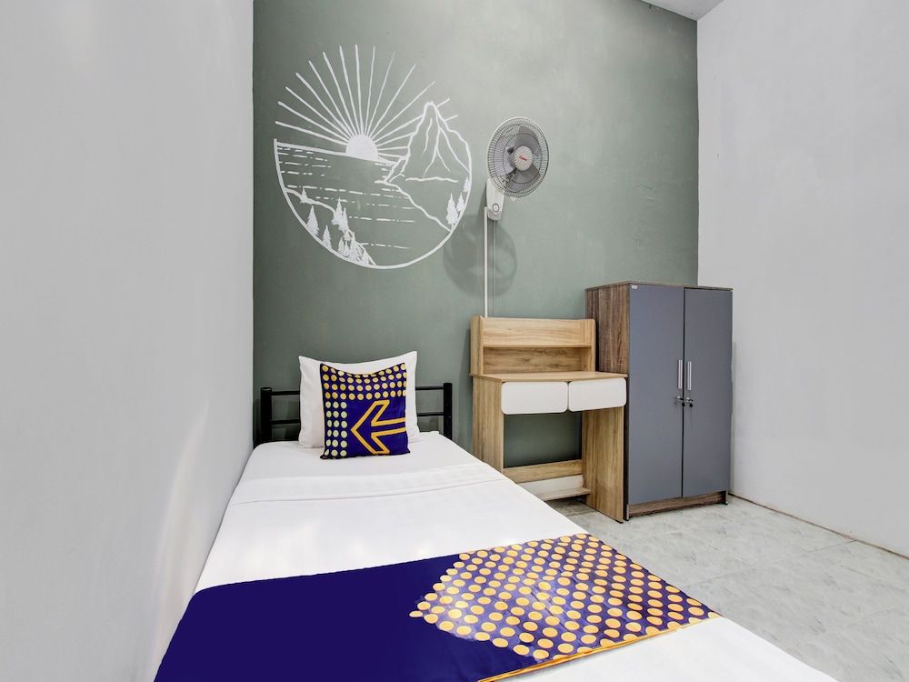 SPOT ON 92490 Casa Homestay Syariah Basic Single Room 5