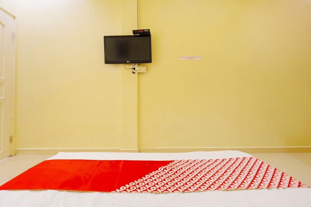OYO 90998 Wisma Pinggir Standard Double Room 10