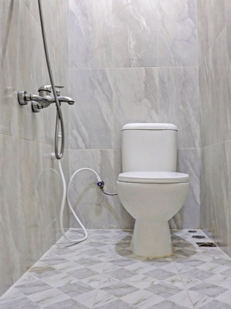 OYO 91428 Duta Stay Standard Double Room 12