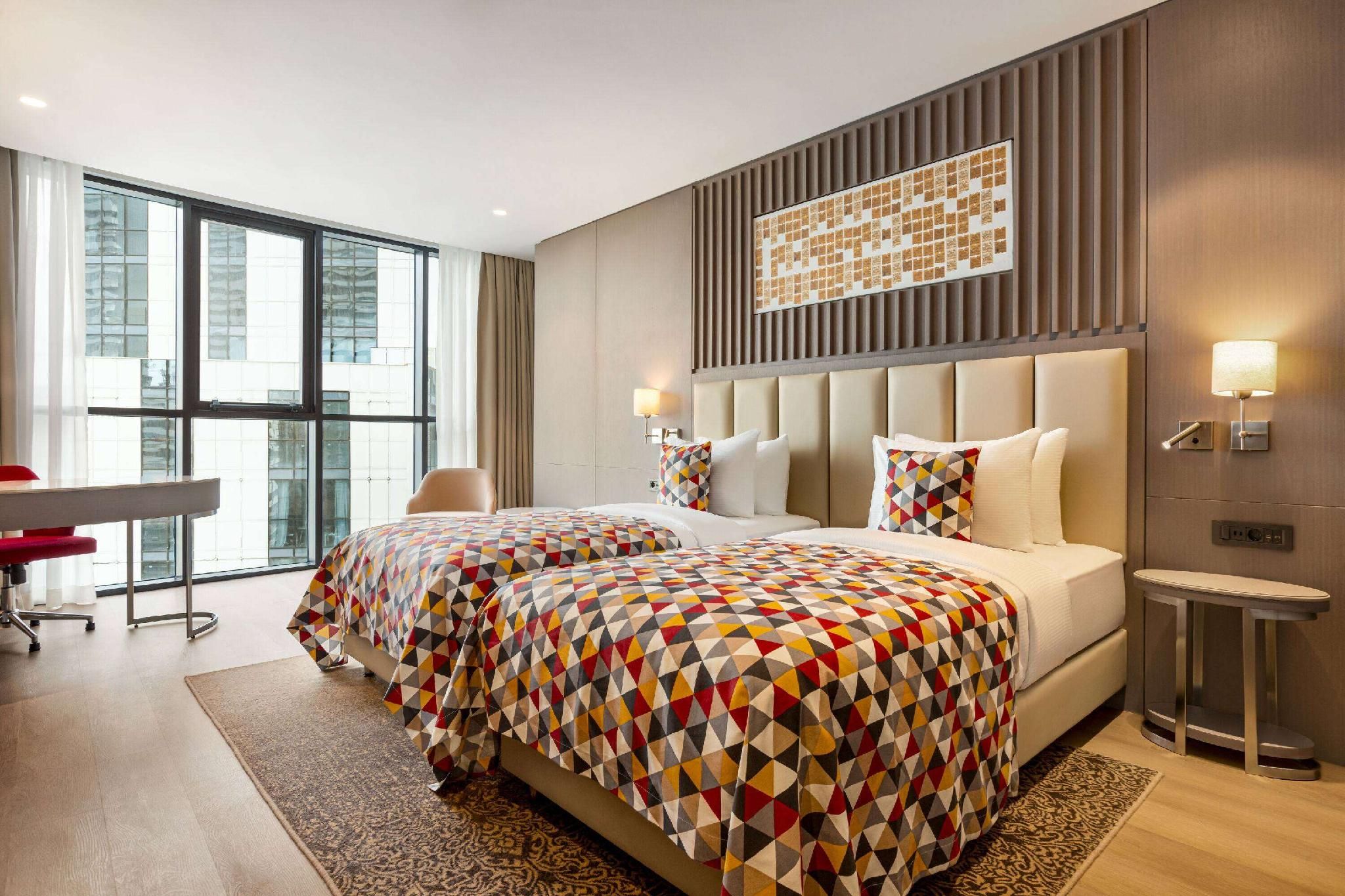 Standard Twin Room, City View