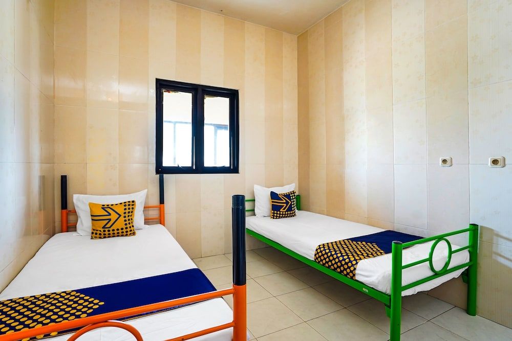 Economy Twin Room