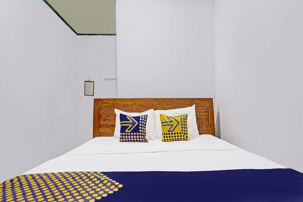 SPOT ON 92009 Hotel Indah Arum Comfort Double Room 5