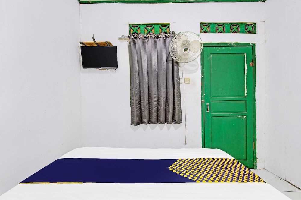 SPOT ON 92009 Hotel Indah Arum Comfort Double Room 6